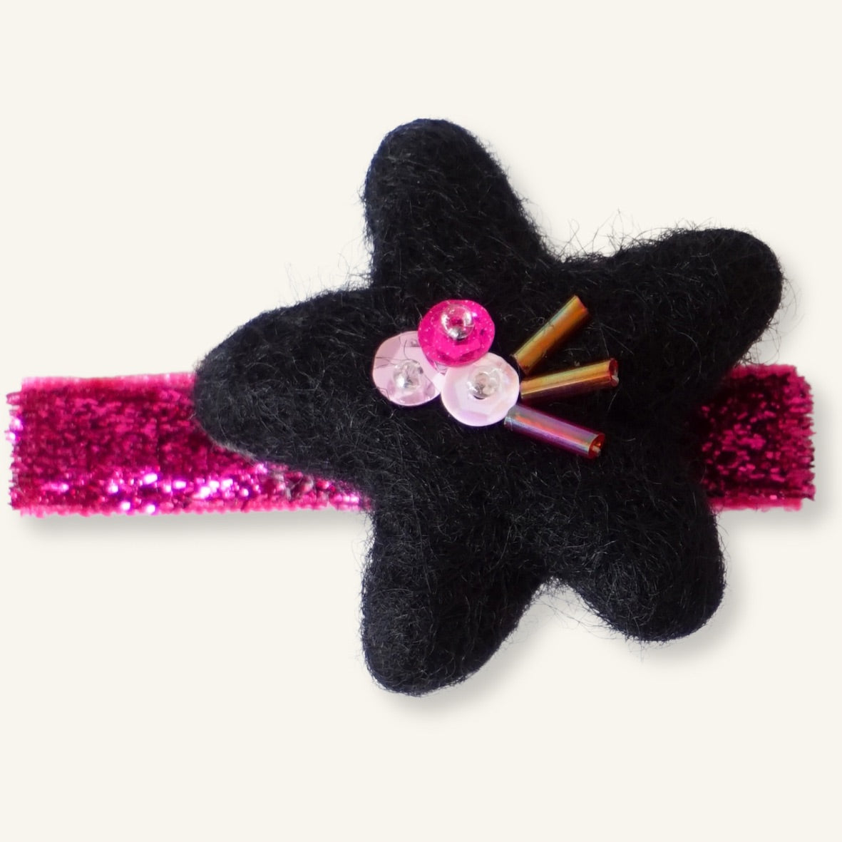 Hairclip // Black Star