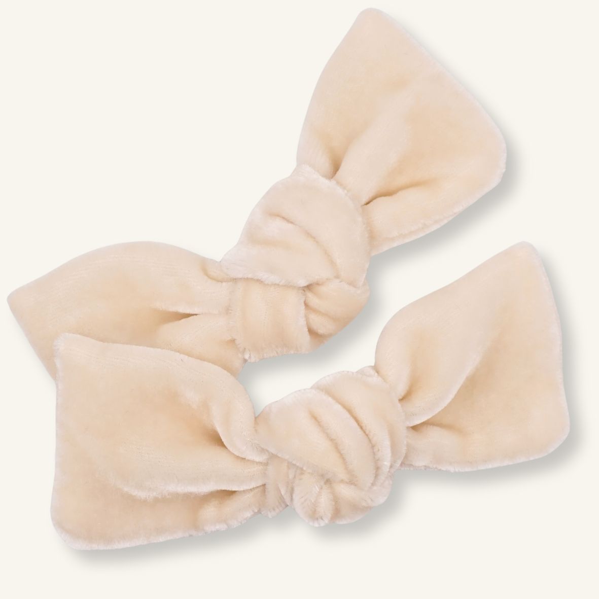 Kitty // Ivory Silk Velvet