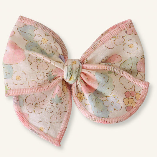 Baby Bow // Strawberry Field