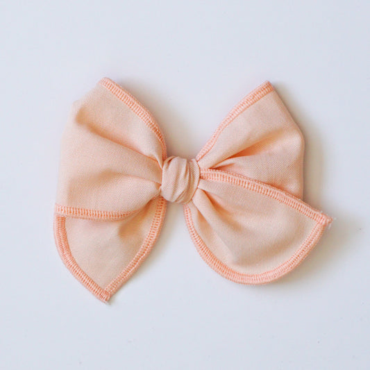Baby Bow // Light Peach