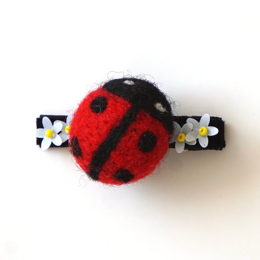 Hairclip // Ladybug