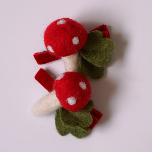 Hairclip // Mushroom