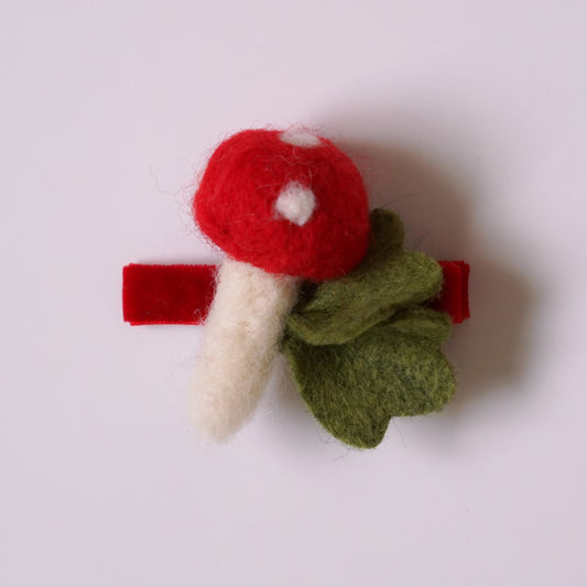 Hairclip // Mushroom