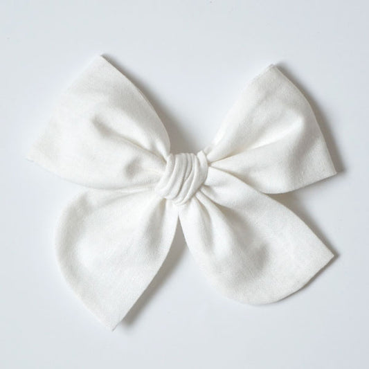 Classic // Vintage White