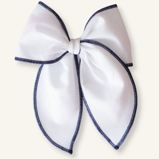 Marie // White and Navy